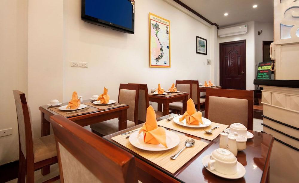 Hanoi Golden Moon Hotel & Travel Екстериор снимка